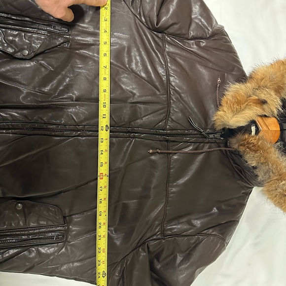 Vintage Lakeland leather hoodie with fur trim on the collar - Picture 5 of 7
